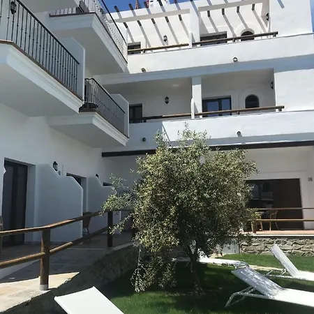 Dona Lola Zahara 4*
